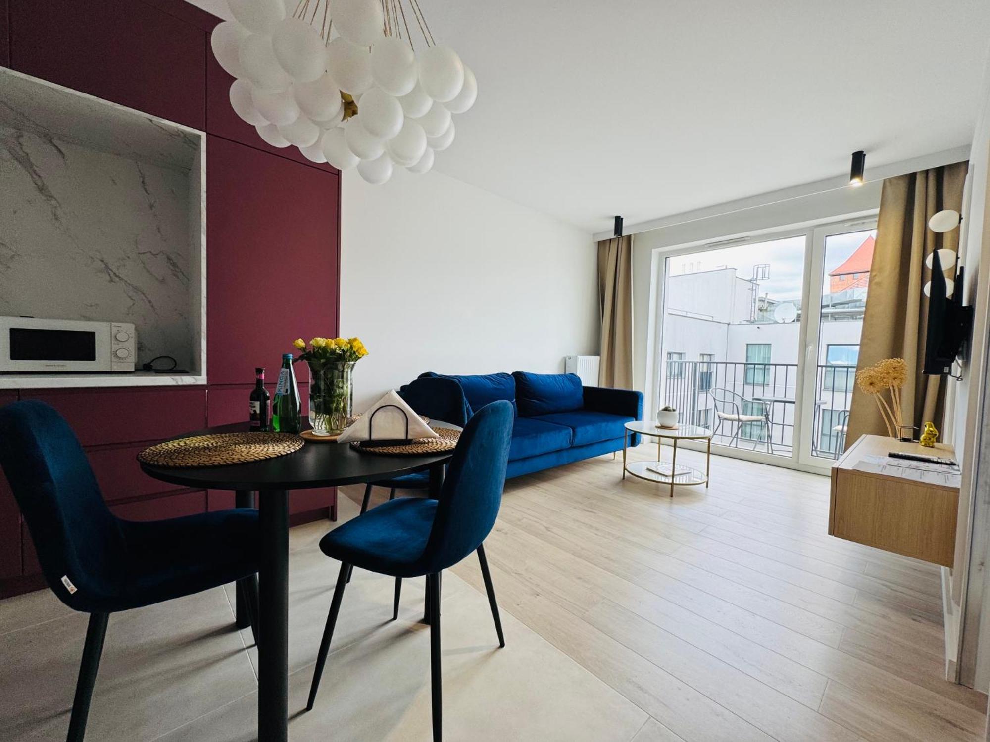 Penthouse21 *